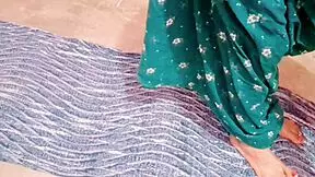 latina babe delivers deepthroat blowjob