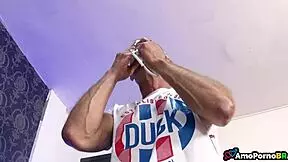 I'm worrid about my stepdaughta's tight panties