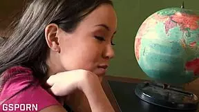 Sexy teen fucked in wet pussy! 😏