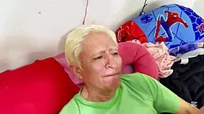 daddy help me decorate my room for valentines