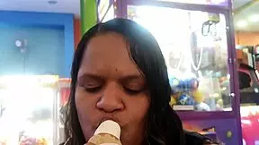 i went looking for a guy at playland shopping and gave in the bathroom 😈