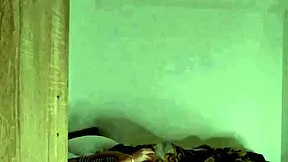 i spyed on my roomate masturbatin with wet pussy in the dorm