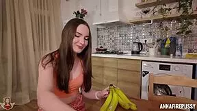 Does My Pussy Taste Like Banana?