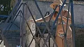 Will Her Husband Notice the Big Ass Flash at the Pool?