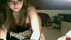 Webcam Girl Teases in Free Teen Solo Show