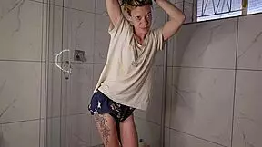 Shower solo session turns steamy