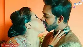 Hindi audio: Indian lovebirds' intimate moments