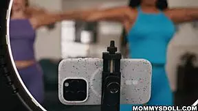 sky wonderland sneaks closer peeks at cali sweets ass until caught