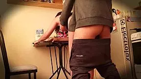 The Laptop Service Will Repair For Free If Milfs Let Him Freeuse - Cncmilf