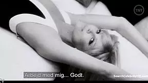 Ever seen Charlize Theron in a topless scene from 2004? What a stunning reveal!