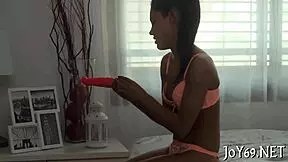 Wet solo masturbation feels amazing