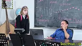 Ho Sucking Dick With Fingering And Facial