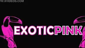 Horny coffee barista Daisy Chaney gets cum facial in hotel