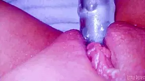 i curious coed squirt huge on glass toy, oh wow!
