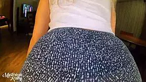 Mysteriouskathy in leggings ready for doggystyle cum