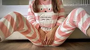 Skinny school girl masturbates to big squirt