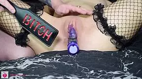 can you handle vibrator flogging on tight pussy?