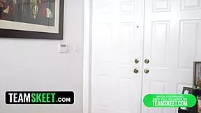 Nova amaterska tinejdžerka objavljuje uzbudljiv trejler