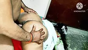 bhabhi enjoys fun moments in marriage ceremony