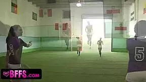 Sexy Chicks Spread Long Legs For Lesbian Tasting Fun