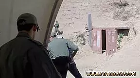 ¡Cámara oculta atrapa a adolescentes follando duro. Polla monstruosa destruye anal de adolescente sin piedad!