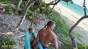 Public Fingering at Beach Turns Latina Wild!