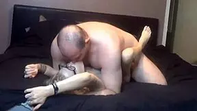 Kristen screams as muscular bodybuilder makes her squirt