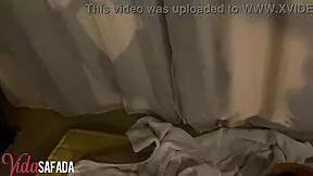 Comendo a novinha ne frente da lareira