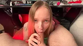 Hot Girl With Perfect Body Gives Incredible Blowjob And Gets Fucked