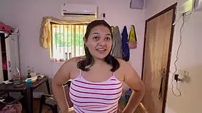 Ey, ¿puedo follar a mi empleada antes de que llegue el marido?