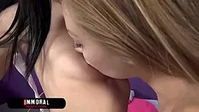 Aiden Ashley's Strapon Pounding Makes Petite 18+ Sadie Blair Cum