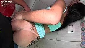 julia souza got caught off guard prepping for her first time… 😲