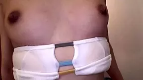 ナイトプールに勃起不可避な女神降臨！ギャル！？jd！？人妻！？全ジャンルを凌駕するハーフ美女！！スタイル抜群 パイパン &彼氏なし&歩くセックスシンボル、こんな上玉放っておくわけないでしょうw全身性感帯かの如く、ずーっとイキっぱなしのヤリマン女を激ピストンで溺れさせる！！