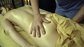 Rebekina masažna sesija sa intenzivnim tehnikama