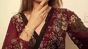 Shy nympho says 'I squirt white liquid from my pussy when I masturbate, like it?'