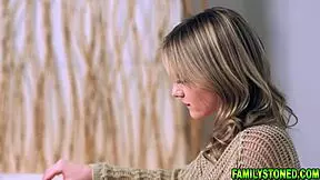 Stepmom Jenna Starr and Melody Marks ride lucky Joshua Lewis in hot 3some 😍