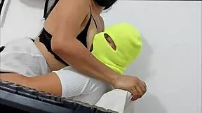 Pretty latina bodybuilder neighbor makes me cum inside her in roleplay.