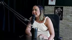 she loves anal sex and bdsm with 8 men 😈