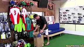 realitykings milf hunter hunts soccer milf for cumshot facial