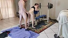 unexpected pussyfucking creampie with gym whore
