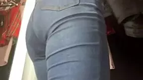 fucking in public with close up on shaved pussy 😍