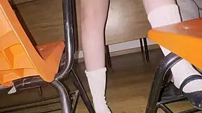 Estudiantes share their love story in classroom, homemade school video part 1