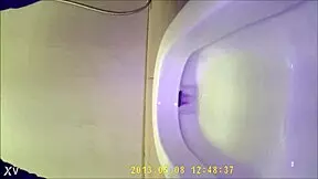 asian teen 18+ pee in toilet hidden