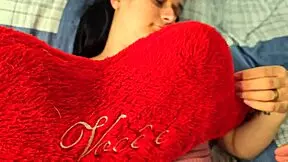 first time with a virgin girlfriend, cute teen gives up her tight treasure.