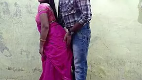 pink saree bhabhi looks stunning, today her indian teen lover won't hold back.