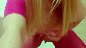 Cute girl in sexy lingerie fingers herself in hot solo action!