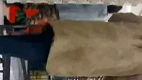 I cought this candid teens booty in tight jeens, oh man its so hot!