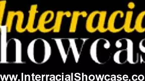 Mau lihat remaja 18+ ini ngambil anal interracial?