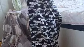 man, elza kom in nylon tights got me worshippin her big ass, like, i’m totally hooked, ya feel me?