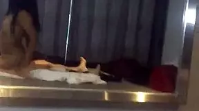 Mi novia se hace cargo del trabajo en la playa